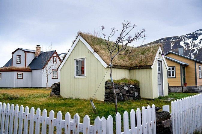 1-Hour Siglufjörður Stroll - Logistics that actually matter: timing, group size, and meeting point