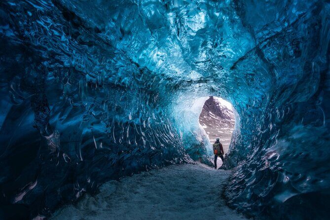 4 Day Northern Lights Adventure - Ice Caves & 4x4 Super Jeeps - Day 3 Þórsmörk by modified 4x4 Super Jeep: the day you feel off the map