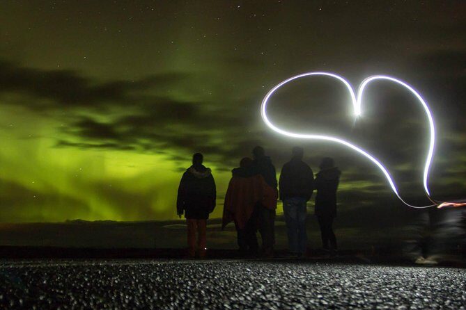 4 Hours Northern Lights Private Luxury Tour - Your 4-hour Reykjavik plan: pickup, chase, and back again