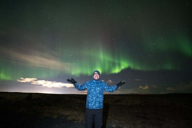 4x4 Reykjavik Northern Lights Tour with Photographer — Aurora RVK - Warmth, Footing, and Photo-Friendly Clothing (Without Overthinking It)