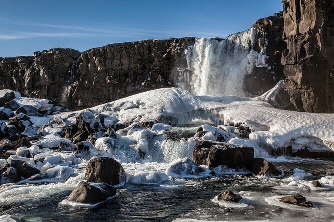 5-Day Northern Lights Hunt & Glacier Lagoon Tour - South Coast day: Reynisfjara black sand, Skógafoss, and Seljalandsfoss behind the falls