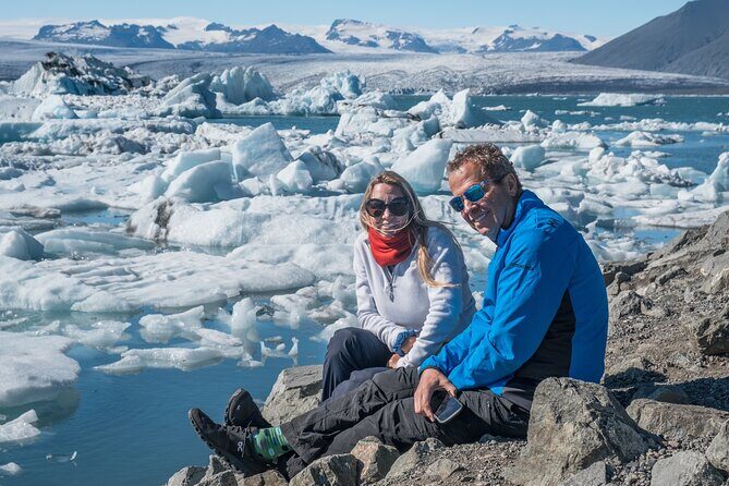 6-day Ultimate Iceland Tour: Photography and Northern Lights - Day 2: Þingvellir, Geysir, Gullfoss, Kerið, and the Secret Lagoon