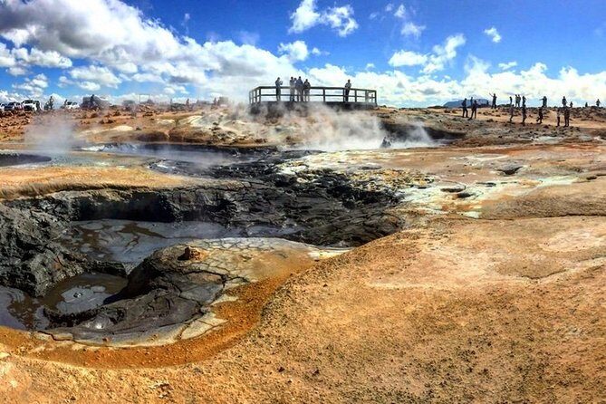 7 Day Around Iceland Tour- PRIVATE TOUR - Golden Circle days: Thingvellir walking, Geysir timing, Gullfoss power, and Friðheimar