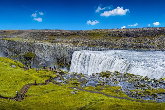 7-Day Small Group Journey Around Iceland - The real showpiece: Jökulsárlón by amphibian boat