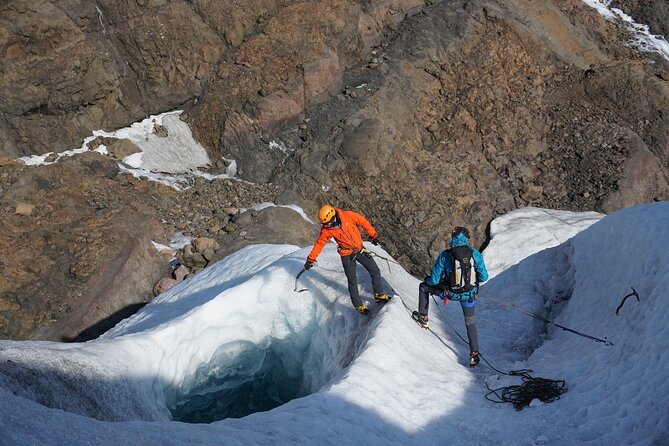 Adventurous Vatnajökull Glacier Exploration - Full Day Hike - Beyond the crowds: anchor work, ropes, and step cutting