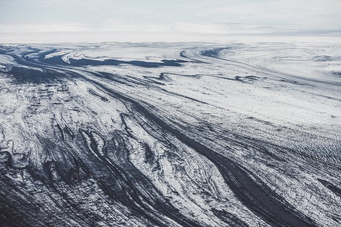 Airplane flight over glacier lagoons and Iceland's highest peak - The Route Above Kjós and Mosárdalur: Seeing the Ice as a System