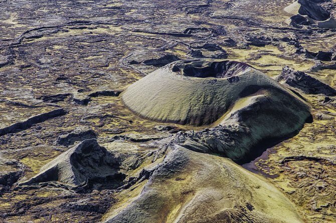 Airplane Sightseeing flight over Laki craters and highland - Skaftafell Airport: Why this start makes the flight feel efficient
