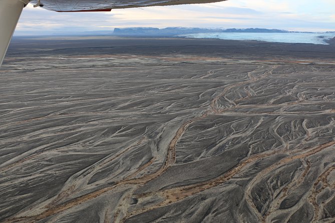 Airplane tour over black sands and riverbeds from Skaftafell - Who this flight works best for