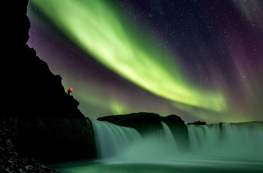 Akureyri: Northern Lights Photography Tour - Weather reality: what to do when the sky is cloudy or quiet