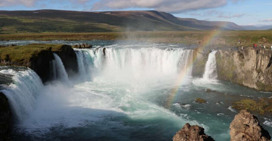 Akureyri Port: Lake Mývatn & Goðafoss Waterfall Day Trip - Goðafoss and Lake Mývatn in One Cruise-Day Loop