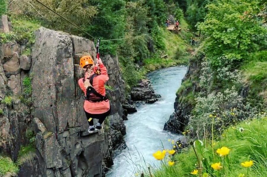 Akureyri: Zipline Tour - What to wear and what the rules mean for your body type