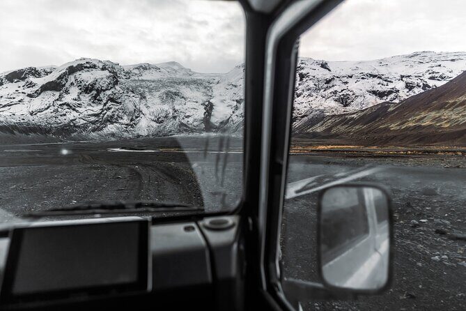 Beautiful Þórsmörk, The Valley of Thor Private - Onboard Wi‑Fi and guide expertise: practical value, not just comfort