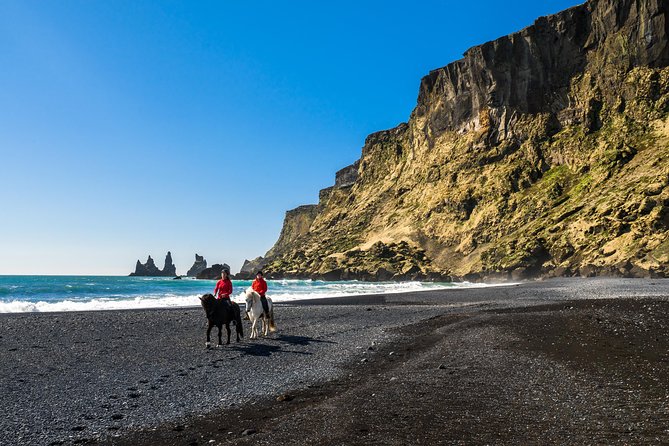 Black Sand Beach Horse Riding Tour from Vik - What you should wear and bring for a black-sand ride