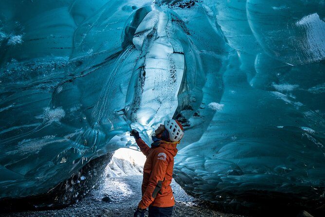 Blue Ice Cave Adventure - Timing and pace: how a 5 to 6 hour day usually feels
