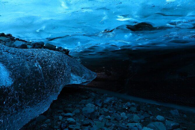 Blue Ice Cave Exploration from Jökulsárlón (Small Group Tour) - Finding the Blue Ice Cave: how the hike usually feels