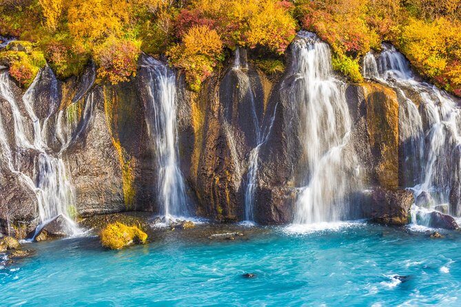 Borgarfjörður - Hraunfossar and Barnafoss: lava falls with real walking options