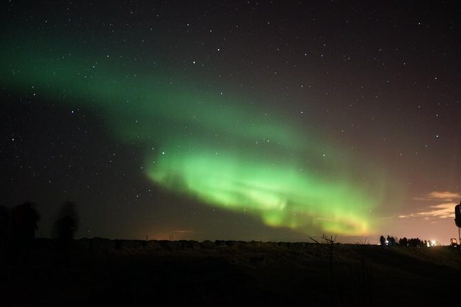 Chasing Aurora Borealis with Warmth and Treats in Premium Tour! - How the 3 to 5 Hours Actually Works on the Ground