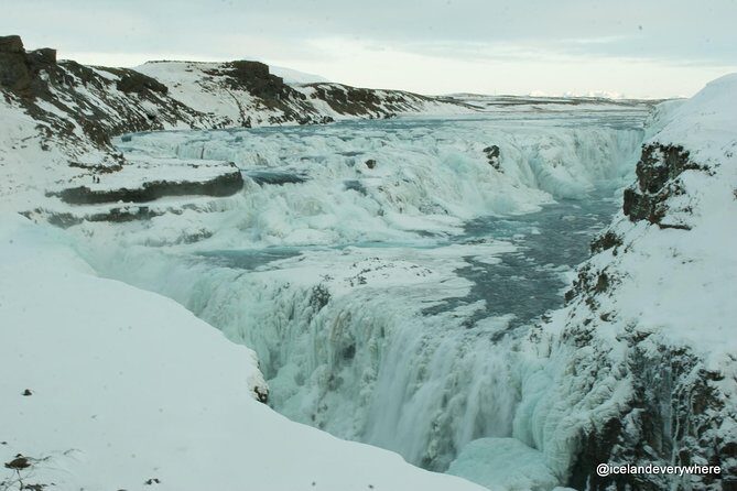 Classic Golden Circle & Kerið Small-Group Tour from Reykjavík - Þingvellir National Park: Walking Between Two Plates