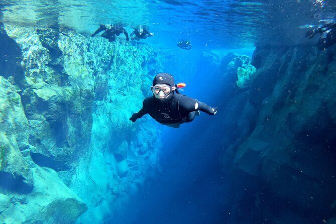 Cold & Hot: Adventure Spa Tour Combo: Silfra & Sky Lagoon Self-Drive - Dry suit comfort and safety: who this is best for (and who should reconsider)