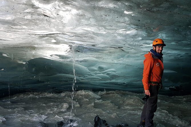 Crystal Ice Cave Adventure - Getting there from Hali: the super jeep experience (and why it matters)