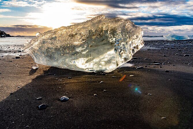 Diamond Beach & Jökulsárlón Floating Glacier Guided Day Tour - Diamond Beach: black sand, ice diamonds, and quick photo strategy