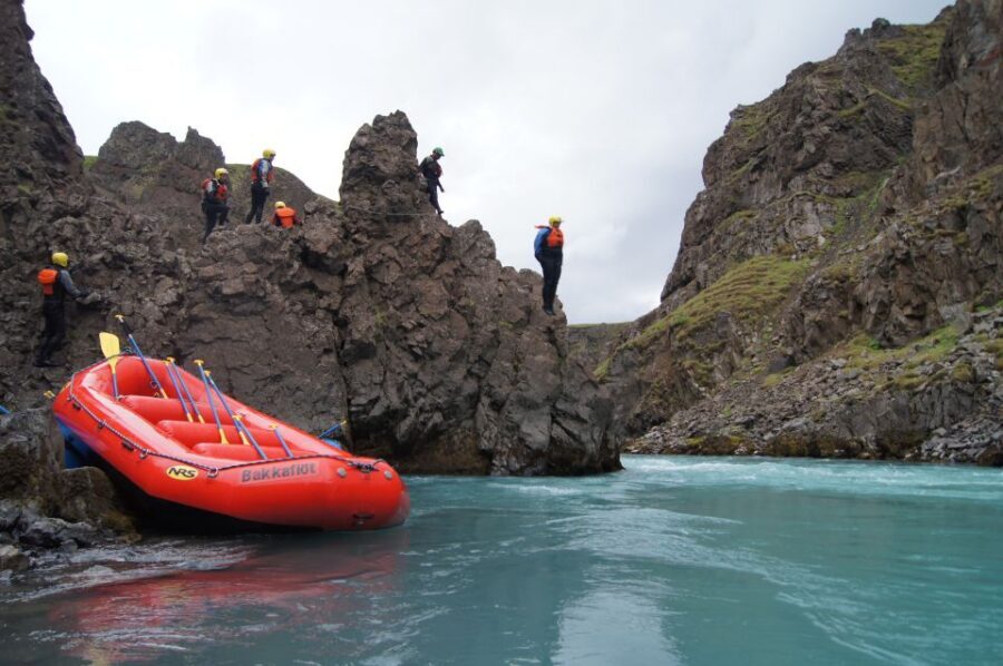 East Glacial River Extreme Rafting - The drive and safety briefing that makes the rapids feel manageable