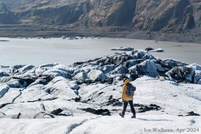 Easy Hike on Sólheimajökull glacier - The Approach to the Glacier: 20 Minutes to Get Oriented