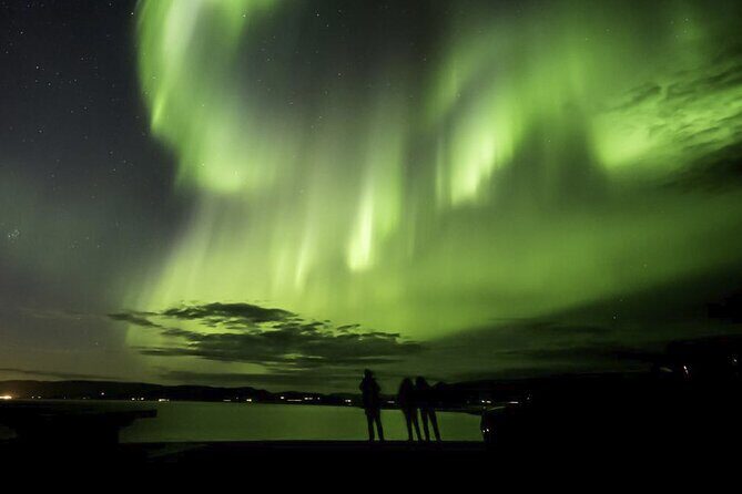 From Reykjavik 4x4 Minibus Northern Lights with Photo and Cocoa - Price and timing: is $144.03 good value?