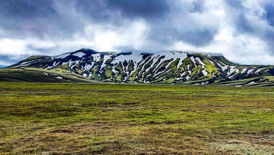 From Reykjavik: Day Tour to Landmannalaugar in a Super Jeep - The return route: crater lakes with blue water and quick guided stops