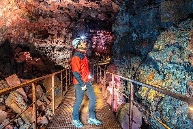 From Reykjavík: Evening Lava Tunnel Tour and Northern Lights Tour - Should you book this Evening Lava Tunnel and Northern Lights Tour?