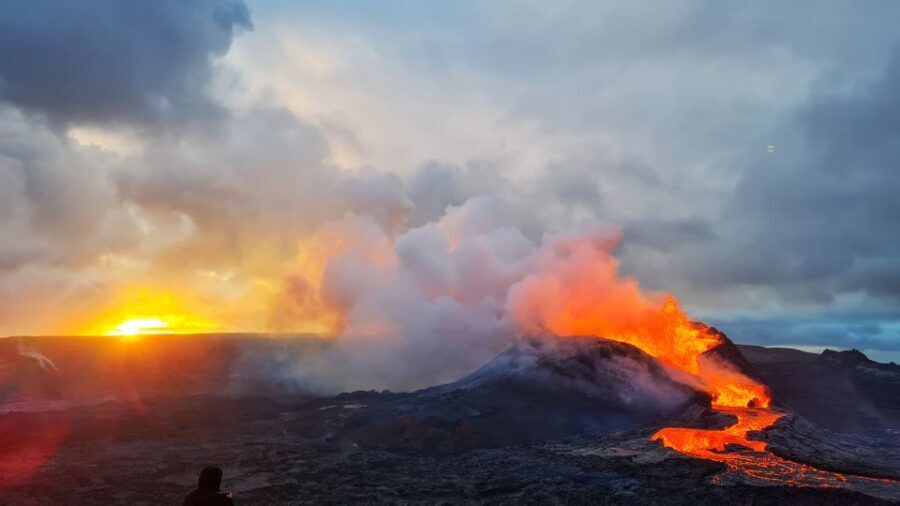 From Reykjavík: Fagradalsfjall Volcano Hike with Geologist - Fagradalsfjall 101: why this eruption area matters on the Reykjanes Peninsula
