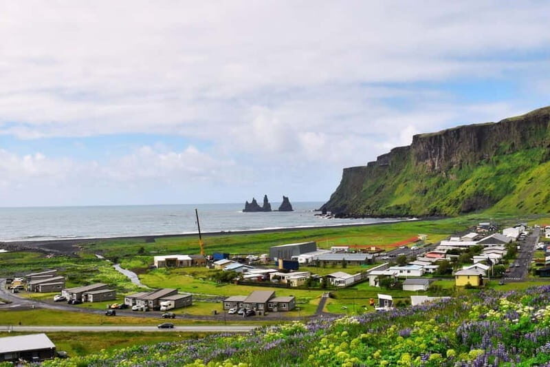 From Reykjavik: Glacier Lagoon and Fjaðrárgjúfur Canyon Tour - Should you book the Glacier Lagoon and Fjaðrárgljúfur day tour?