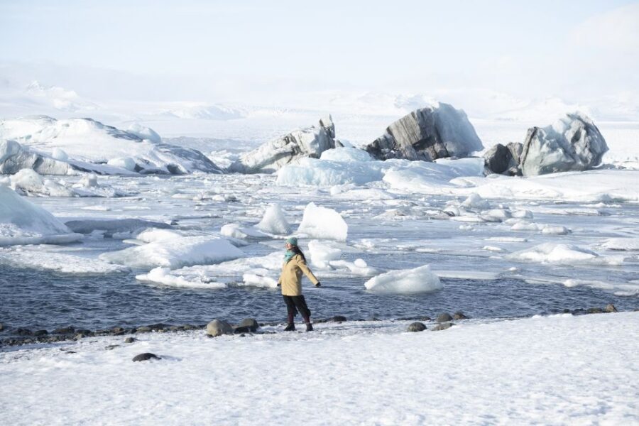 From Reykjavik: Glacier Lagoon Boat Ride, Diamond Beach Tour - Jökulsárlón and Diamond Beach: the real reason this day is long