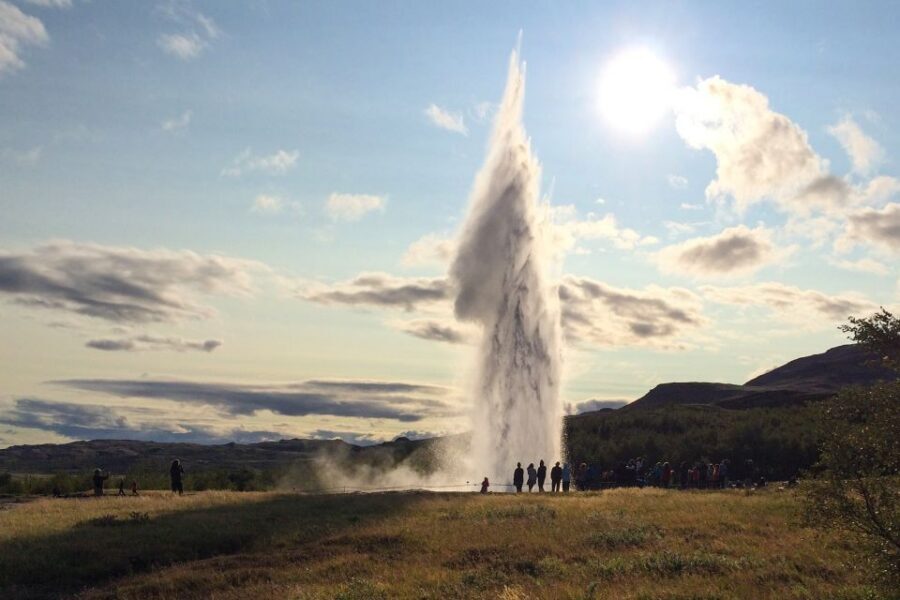 From Reykjavik: Golden Circle and Northern Lights Combo - Gullfoss Waterfall: The 32-Meter Drop That Changes Your Hearing