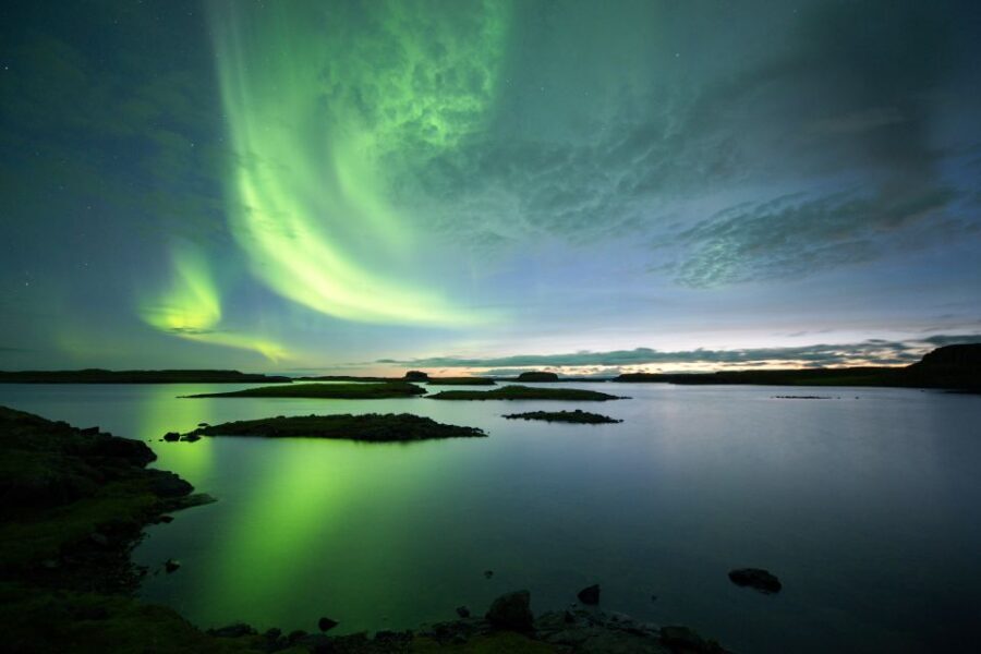 From Reykjavik: Golden Circle and Northern Lights Combo - The Northern Lights Tour: What Aurora Hunting Feels Like in a Big Group