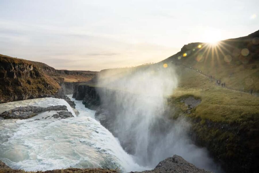 From Reykjavik: Golden Circle and Secret Lagoon Day Tour - Guides and Group Size: Why the Day Feels Better With the Right People