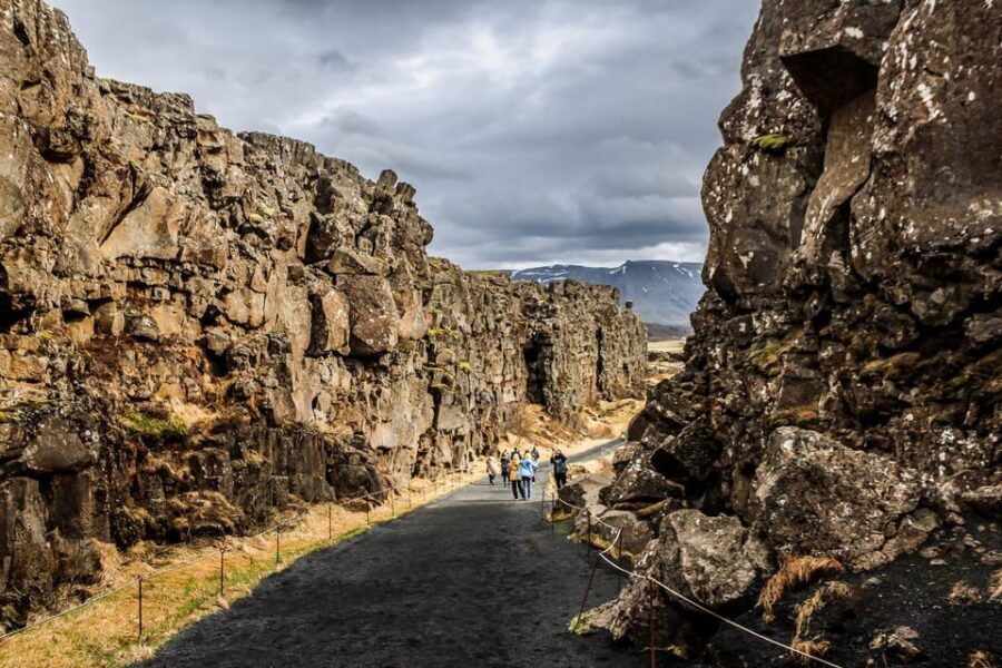 From Reykjavik: Golden Circle & Kerið Full-Day Tour - Kerið crater: milky-blue water and red volcanic slopes