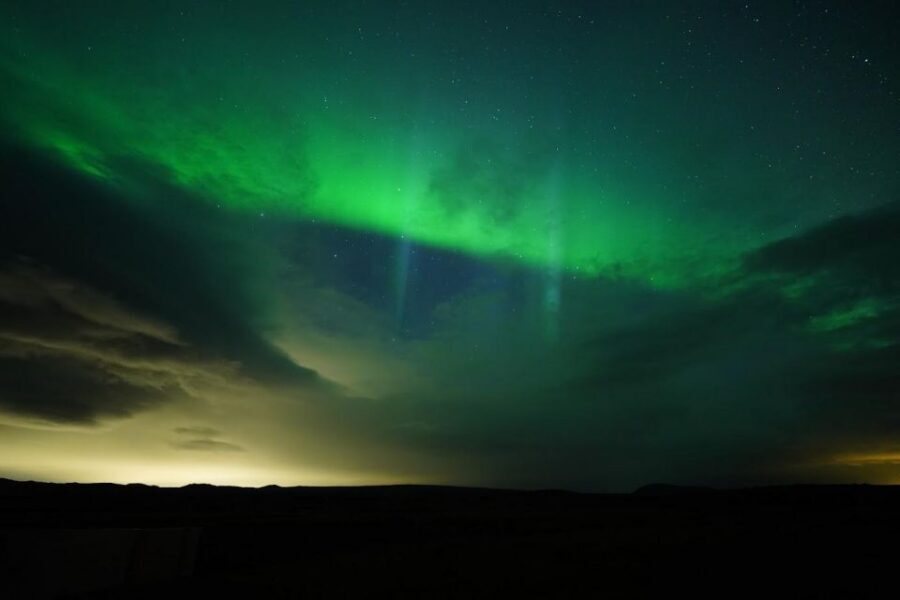 From Reykjavik: Northern Lights Tour with Hot Cocoa & Photos - The minibus ride: comfort, control, and fewer crowds