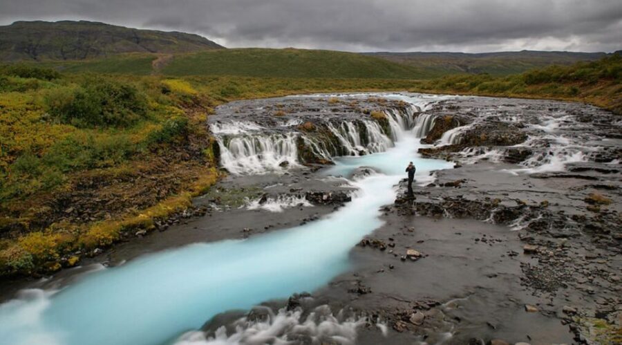 From Reykjavik: Private Golden Circle Tour in Iceland - Gullfoss: the iconic Golden Falls with a guided eye
