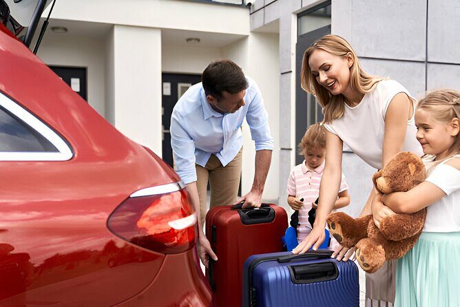 From Reykjavik: Private Transfer to KEF Airport in Iceland - Private pickup details that matter for KEF flights