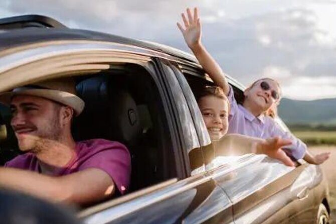 From Reykjavik: Private Transfer to KEF Airport in Iceland - Getting picked up in Reykjavik without the hassle