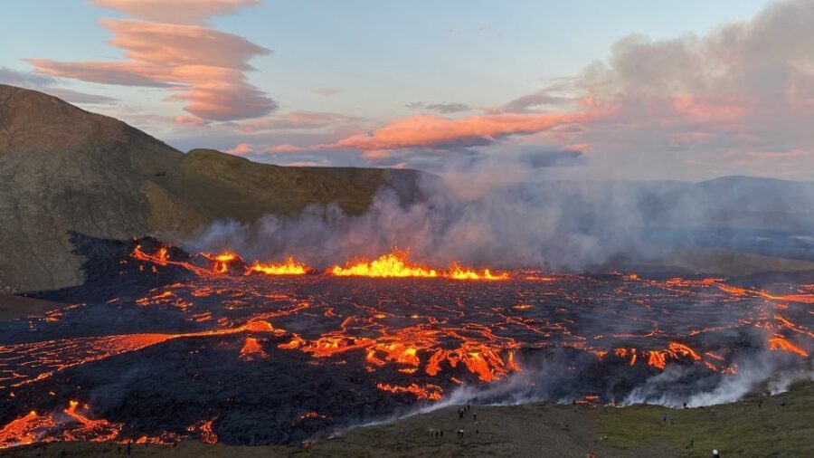 From Reykjavik: Reykjanes Geopark Tour and Sky Lagoon Visit - Reykjanes in One Day: Lava Field to Spa Ritual