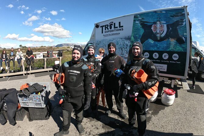 From Reykjavik- Silfra Snorkeling transfer included - Silfra Snorkeling: the tectonic-plate setting that makes it different