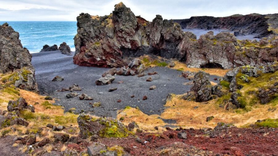 From Reykjavik: Snaefellsnes National Park - Small Group - Reykjavik to Borgarnes: a practical start with a stretch break