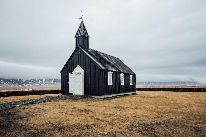 From Reykjavik: Snaefellsness Peninsula small group day tour - Djúpalónssandur black sand, lifting stones, and the shipwreck reminder