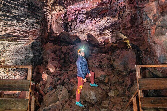 From Reykjavík: The Lava Tunnel tour with Round-trip Transfer - The geology lesson: lava colors, new growth, and eruption clues