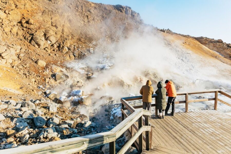 From Reykjavík: Volcanoes and Blue Lagoon Day Trip - Getting to the Reykjanes Peninsula from Reykjavík: more than just bus rides