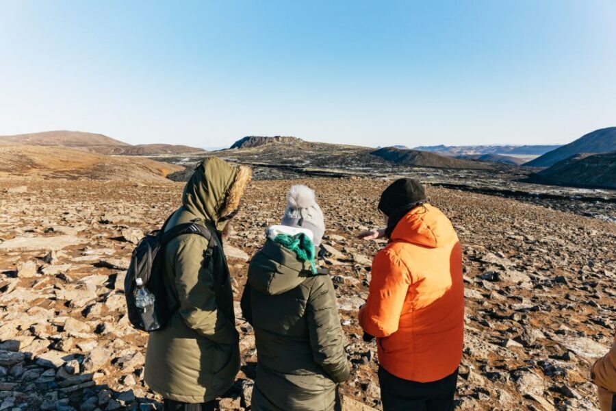 From Reykjavík: Volcanoes and Blue Lagoon Day Trip - Litli Hrutur and the shifting eruption reality (as of Aug 9, flow stopped)