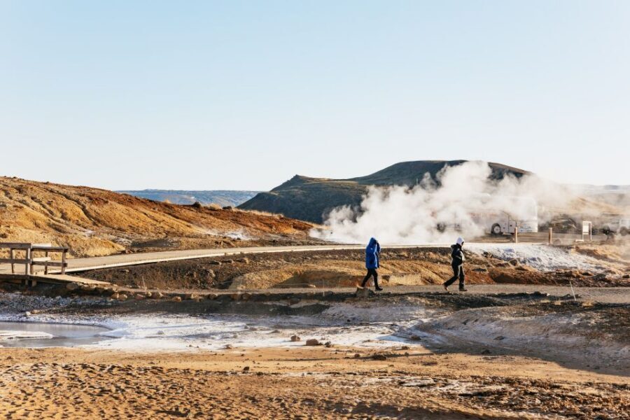 From Reykjavík: Volcanoes and Blue Lagoon Day Trip - Blue Lagoon Comfort Package: 2.5 hours that work as recovery