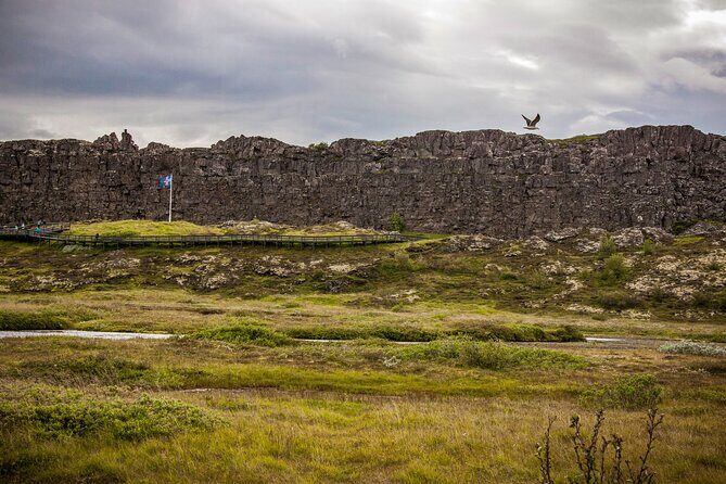 Full Day Golden Circle - Guided Tour - Flúðir and the natural pool: when the day turns from sight to soak